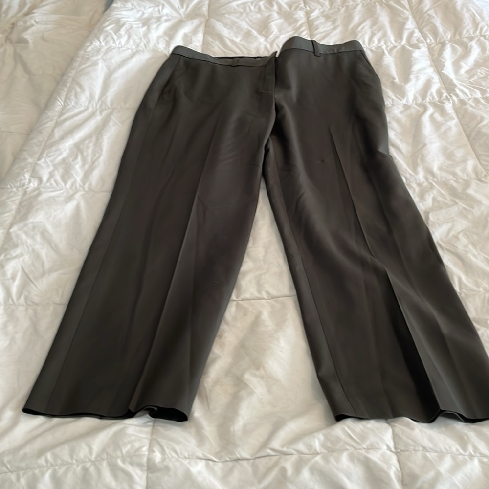 Theory green wool cropped pants size 10